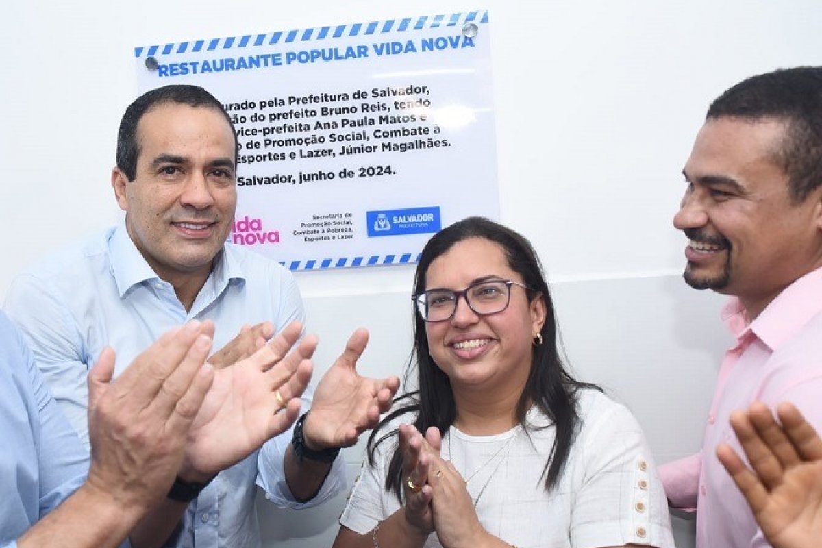 ‘A festa era minha’, justifica Tiago Ferreira após aparecer ao lado de Bruno Reis em evento