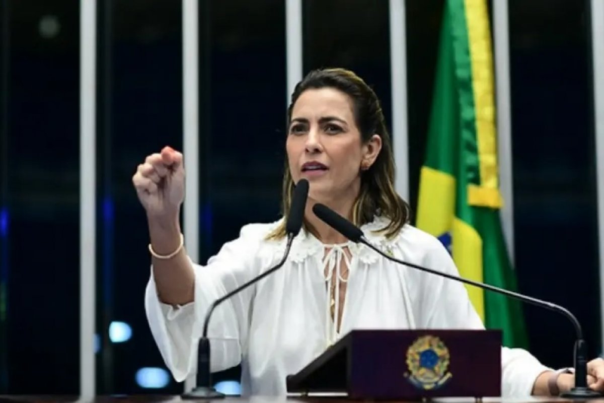 Soraya Thronicke critica simulação de aborto no Senado e cobra encenação de estupro
