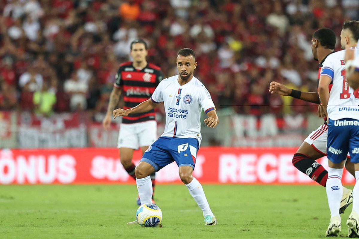 Bahia leva gol nos acréscimos do Flamengo e perde invencibilidade no Brasileirão