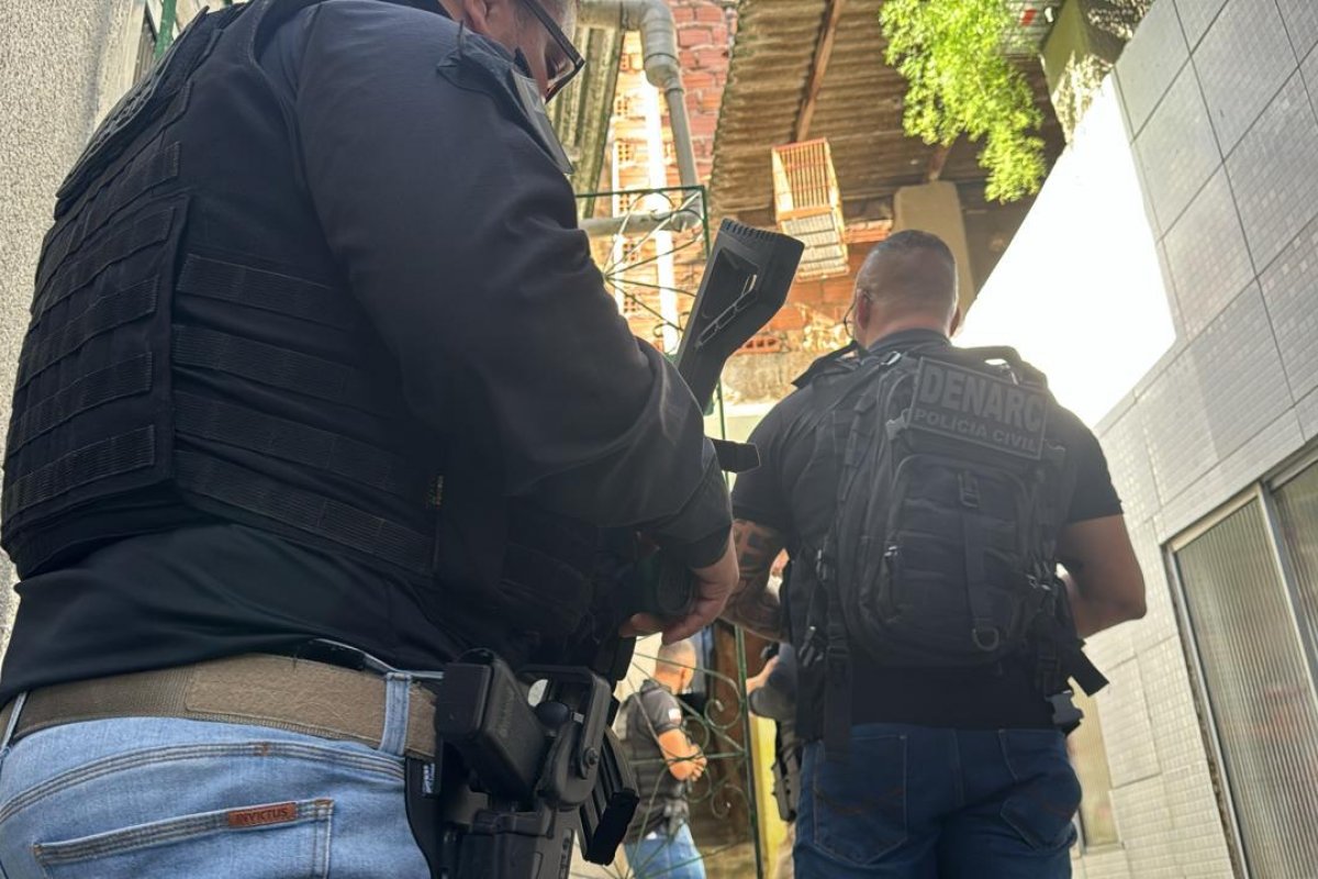 Polícia Civil faz operação contra facções criminosas em Salvador