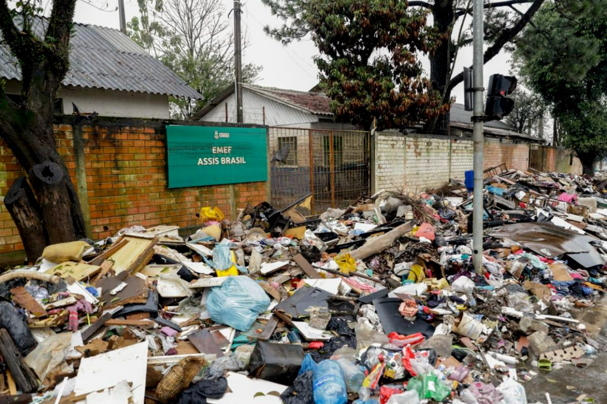 Auxílio Reconstrução: 182 prefeituras ainda não cadastraram famílias