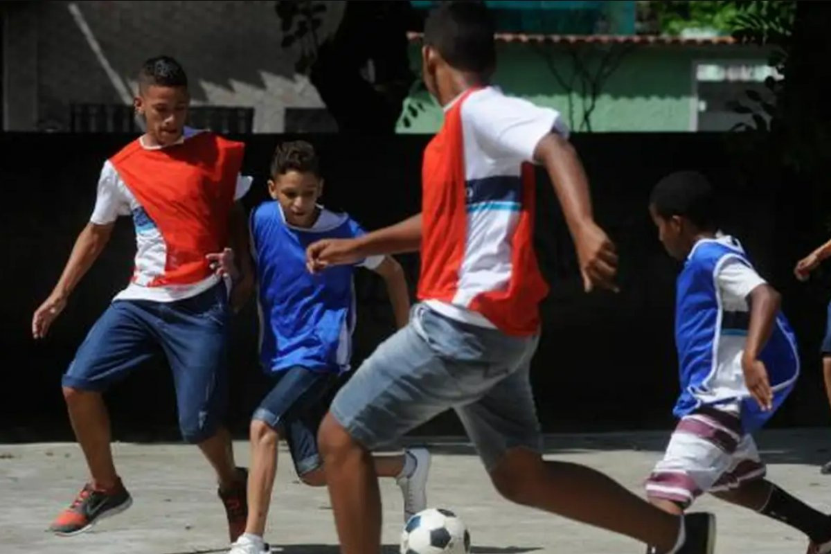 Pesquisa aponta problemas no ensino da educação física em escolas