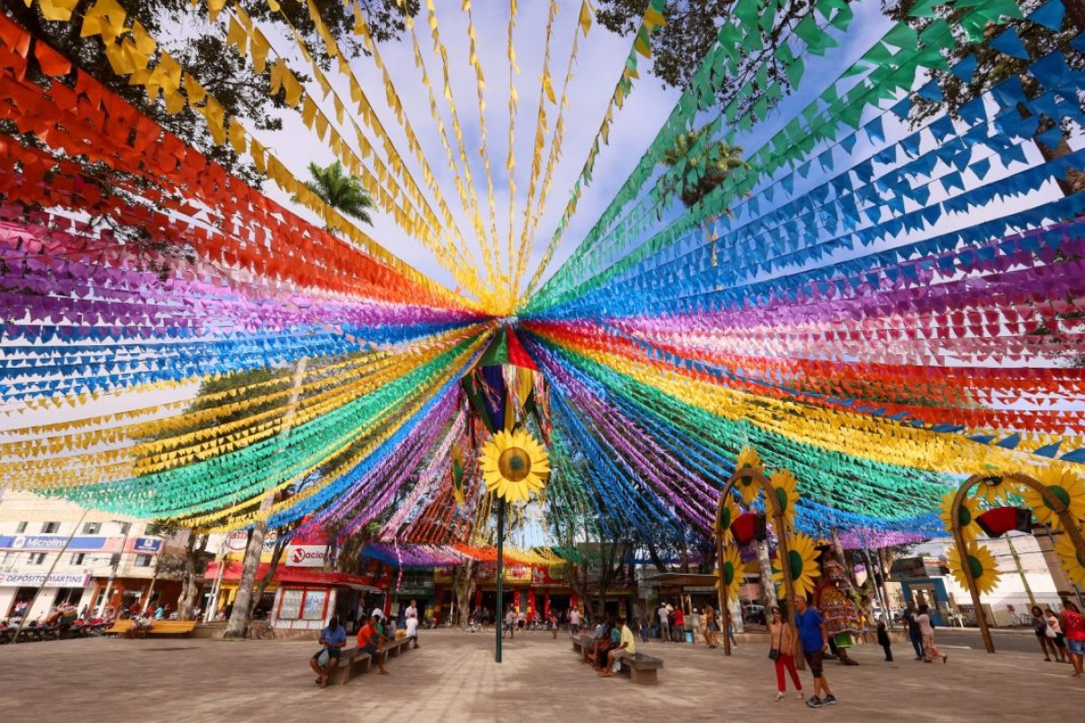 Festas de São João aumentam lucro de bares e restaurantes, aponta Abrasel