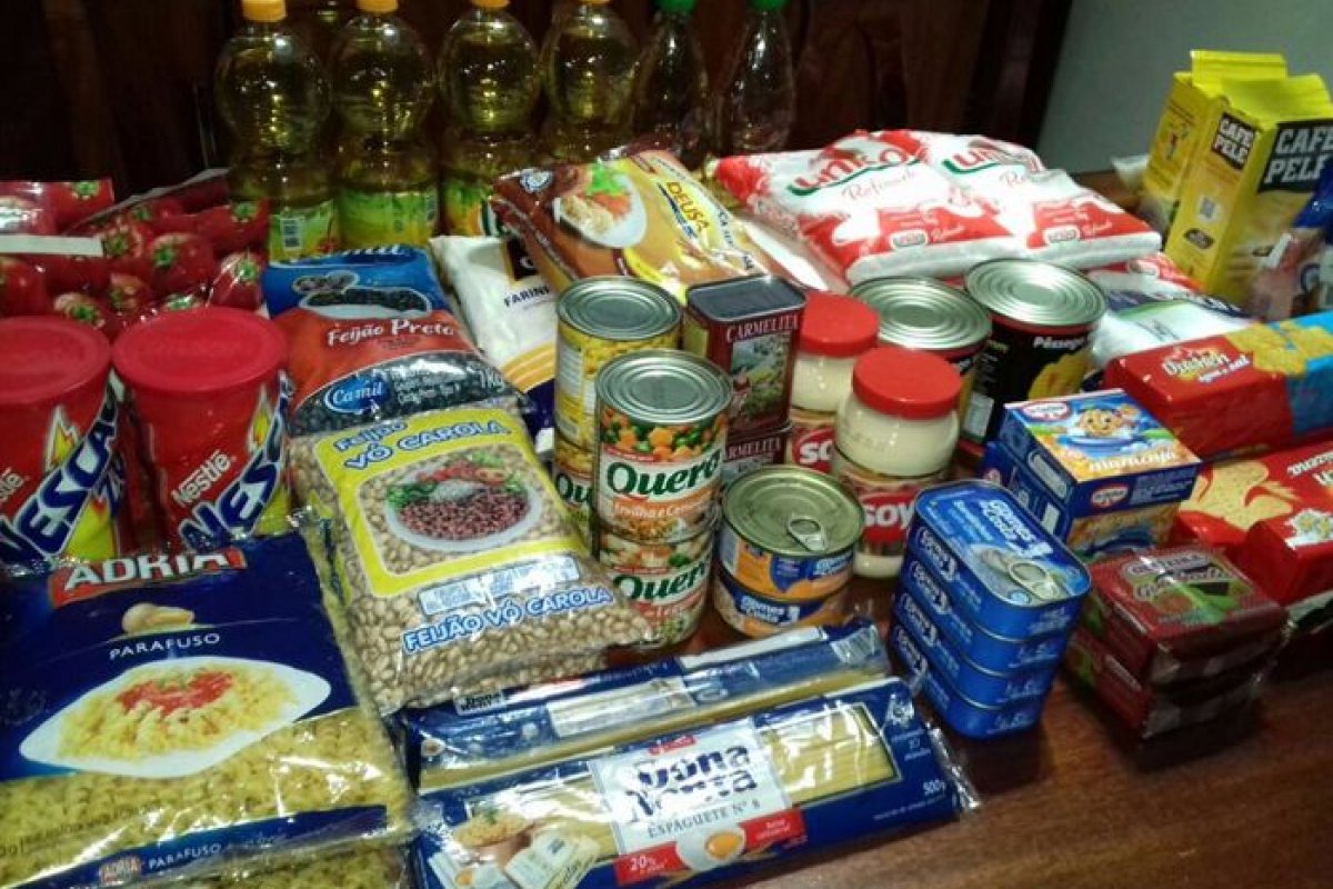 Distribuição de alimentos a famílias em situação de vulnerabilidade acontece nesta quinta (23)