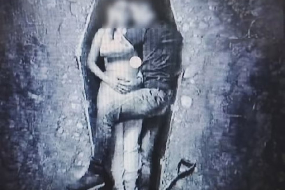 Homem ameaça ex com foto de um casal num caixão e é preso