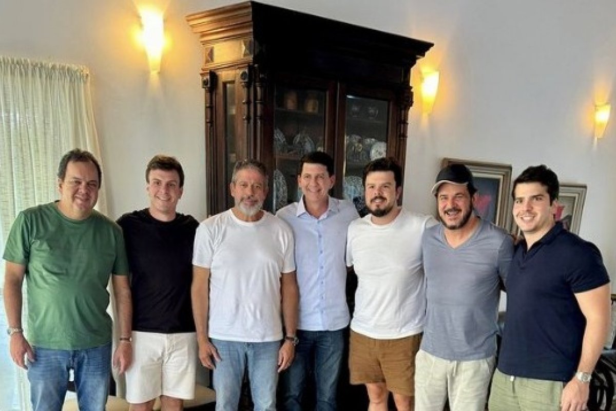 De olho na presidência da Câmara, Elmar Nascimento une agenda com Lira pelo nordeste