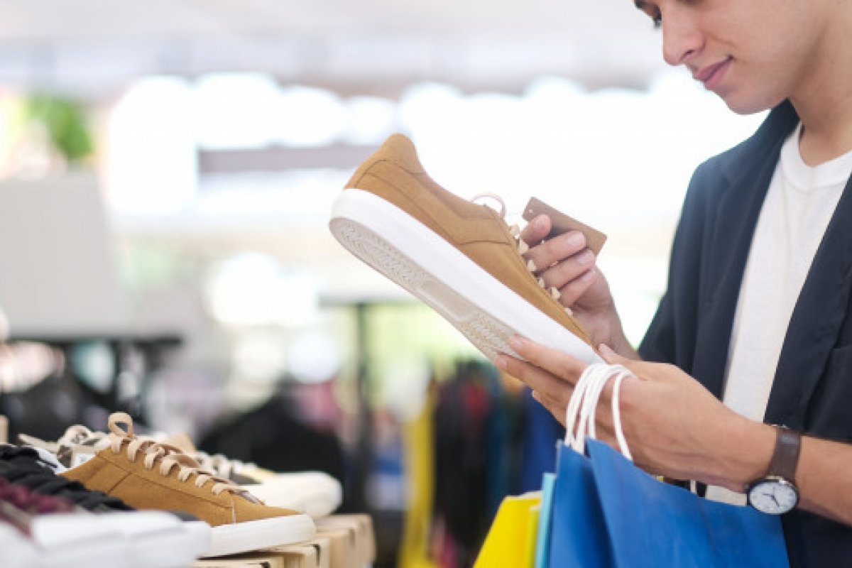 Intenção de Consumo das famílias melhora em janeiro, revela CNC
