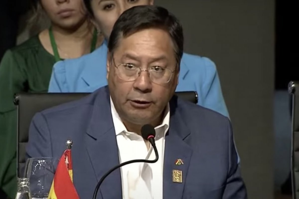 Em meio aos casos, Arce troca comando militar na Bolívia