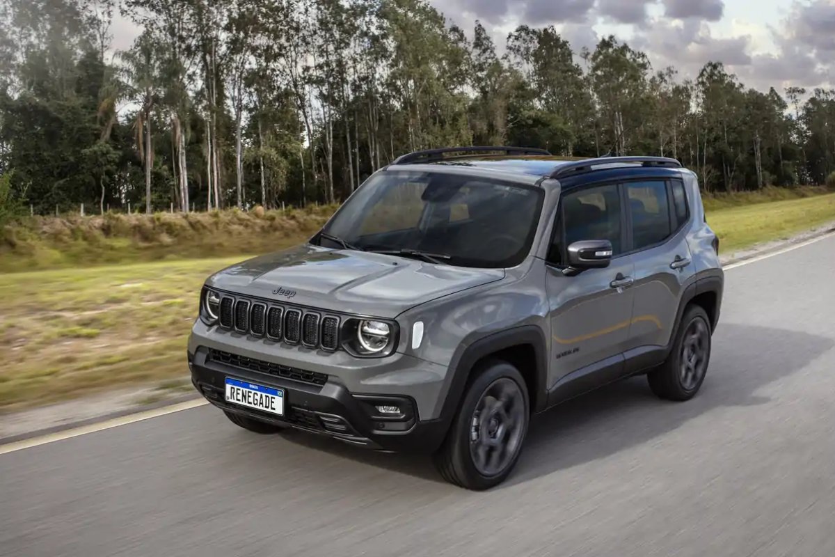 Farol da Bahia testa o Jeep Renegade Trailhawk T270 4X4: novidades, consumo e itens de série