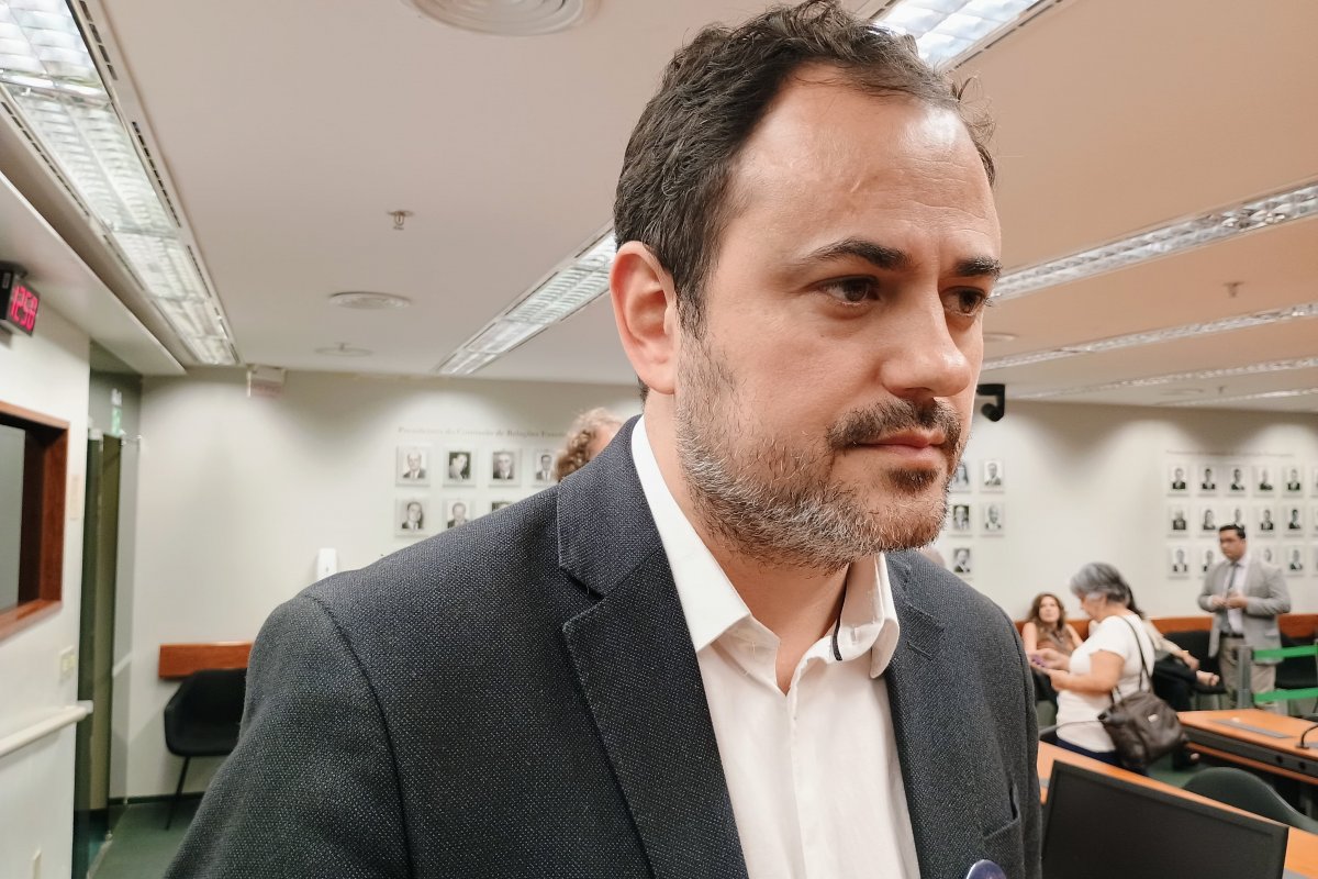 Vídeo: Glauber Braga pede afastamento de Ricardo Salles após comemoração do golpe na Bolívia