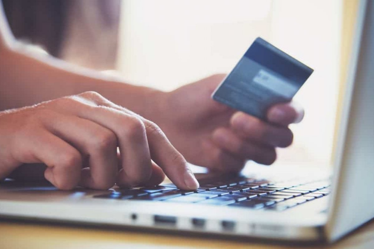 Governo anuncia início da taxação de compras de até US$ 50 a partir 1º de agosto