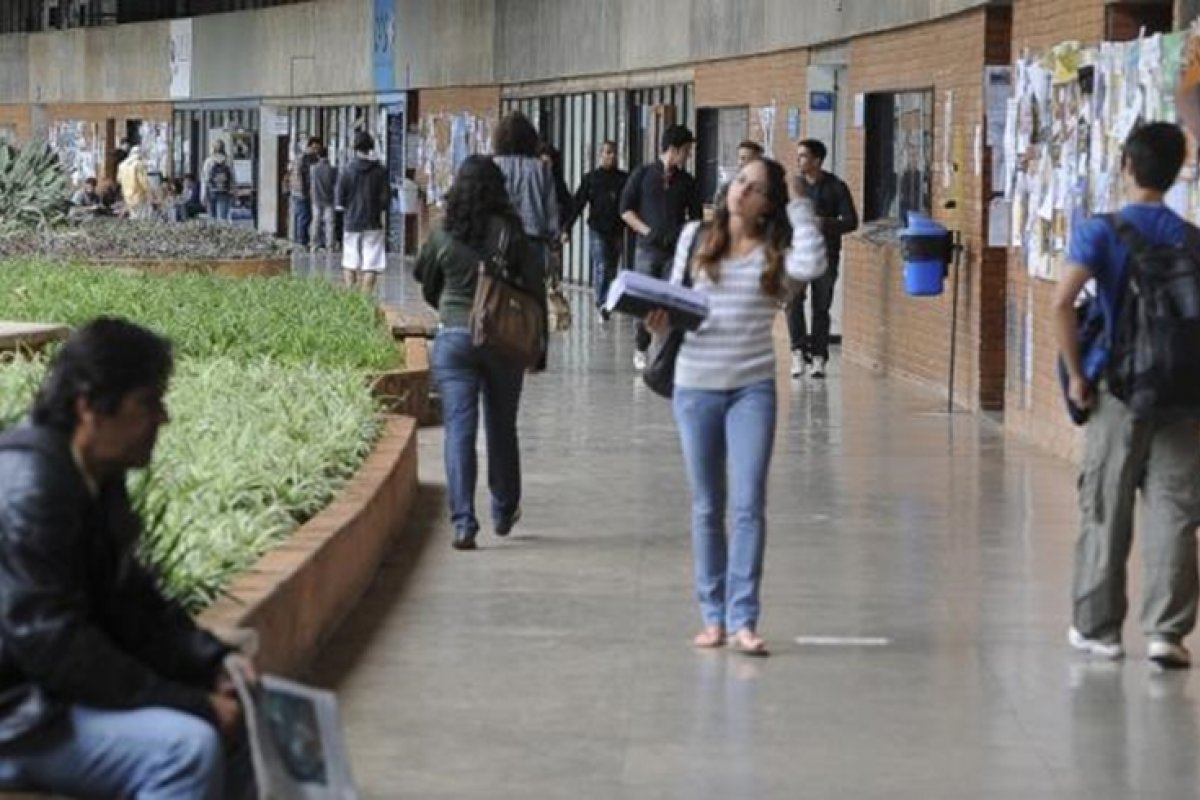 Andifes se posiciona sobre assinatura de acordo que determina fim da greve em instituições federais
