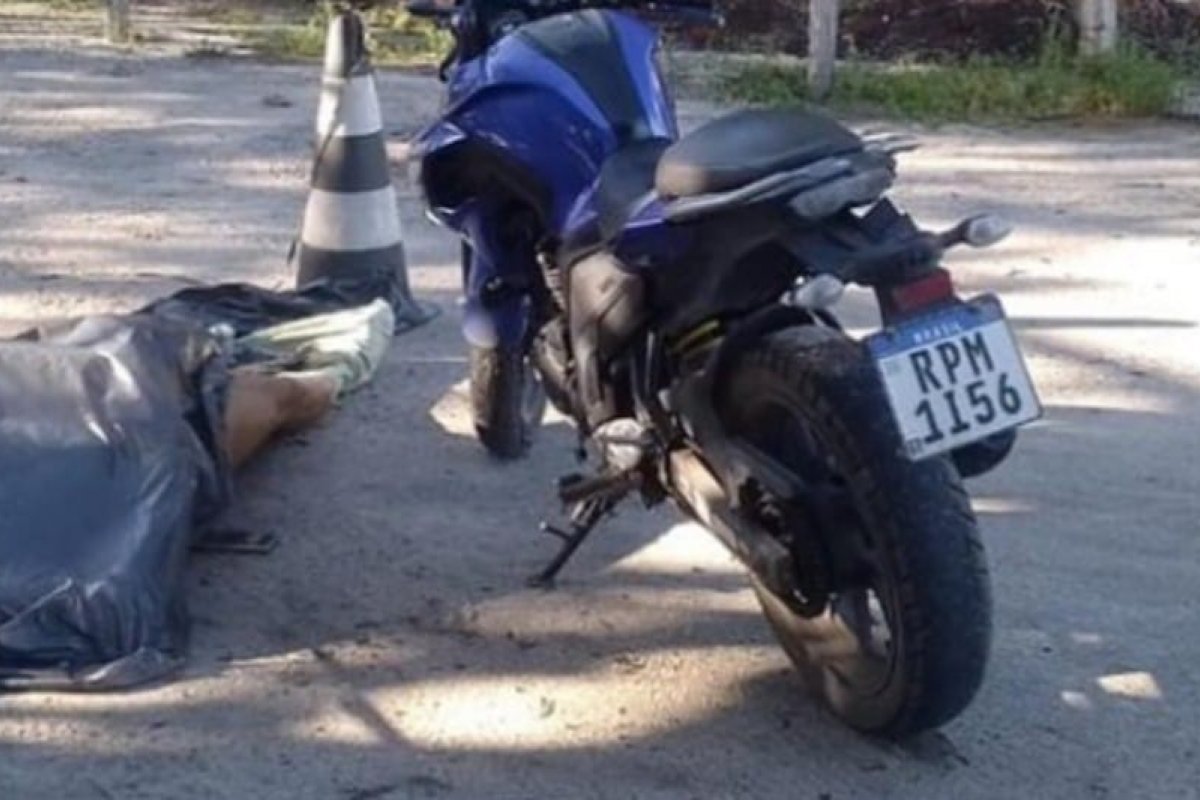 Fisiculturista é encontrado morto no estacionamento em Porto Seguro
