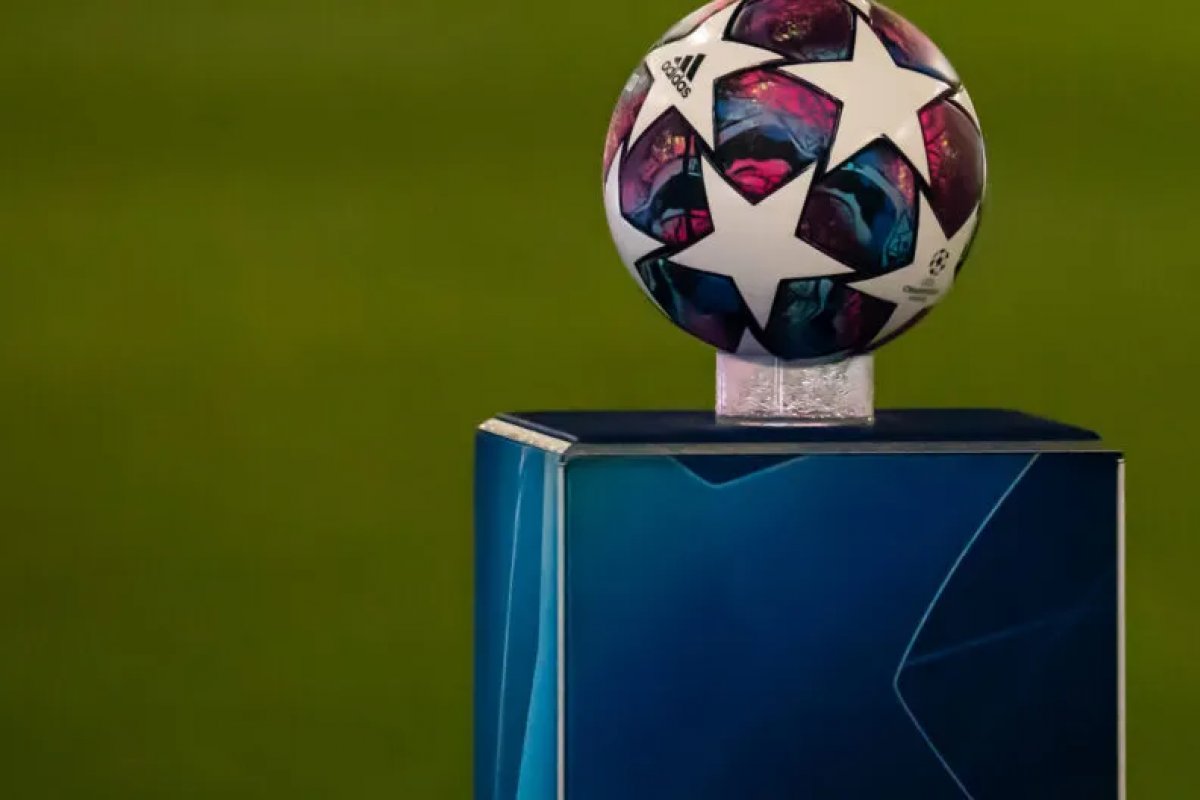 Árbitros são "mandados para casa" após erros na Eurocopa