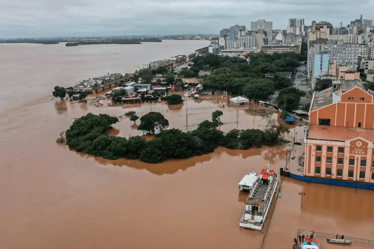 Maioria dos gaúchos acha que tragédia podia ter sido evitada, e culpa políticos e população