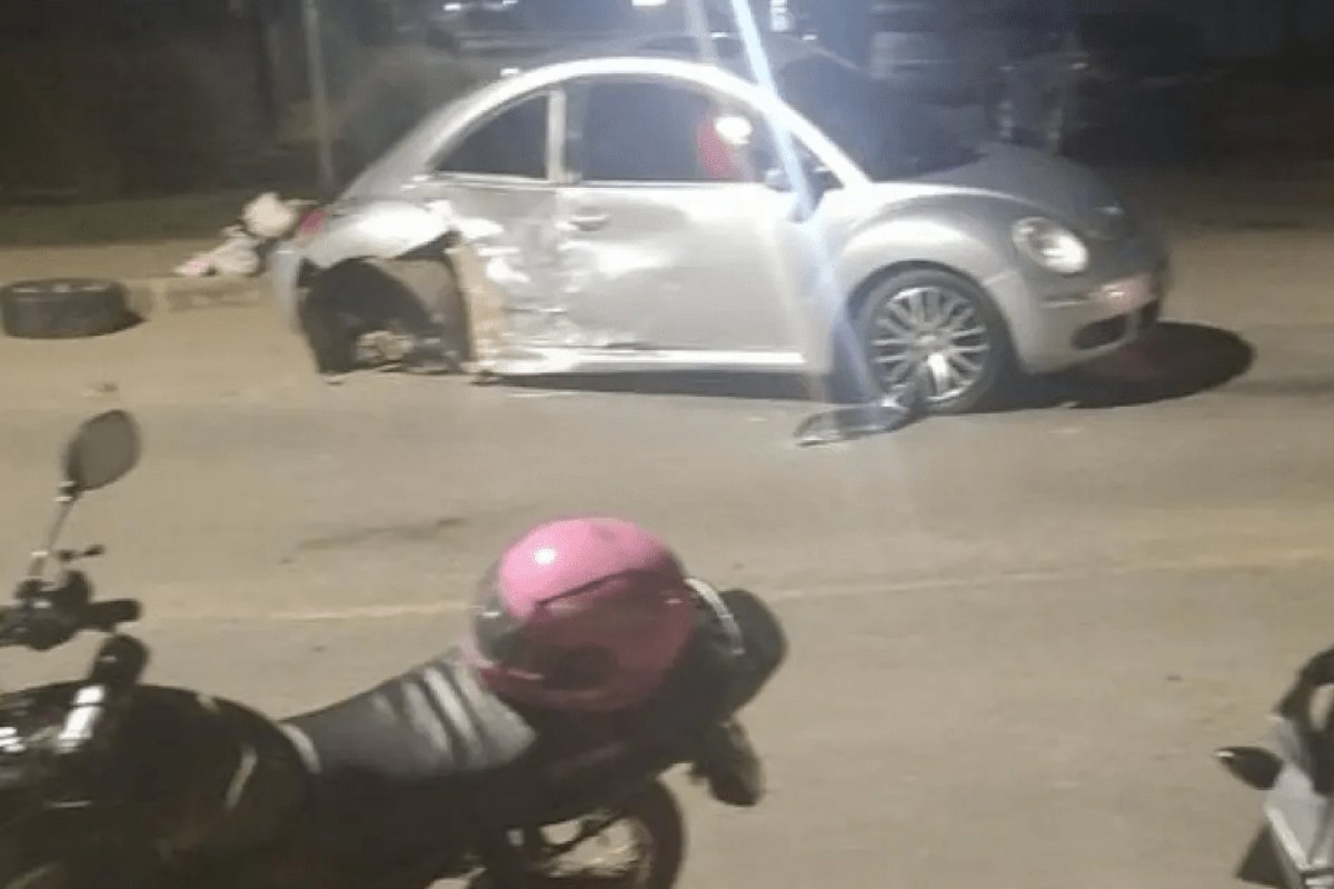 Homem morre em colisão entre carro e moto em Vitória da Conquista, no sudoeste da BA