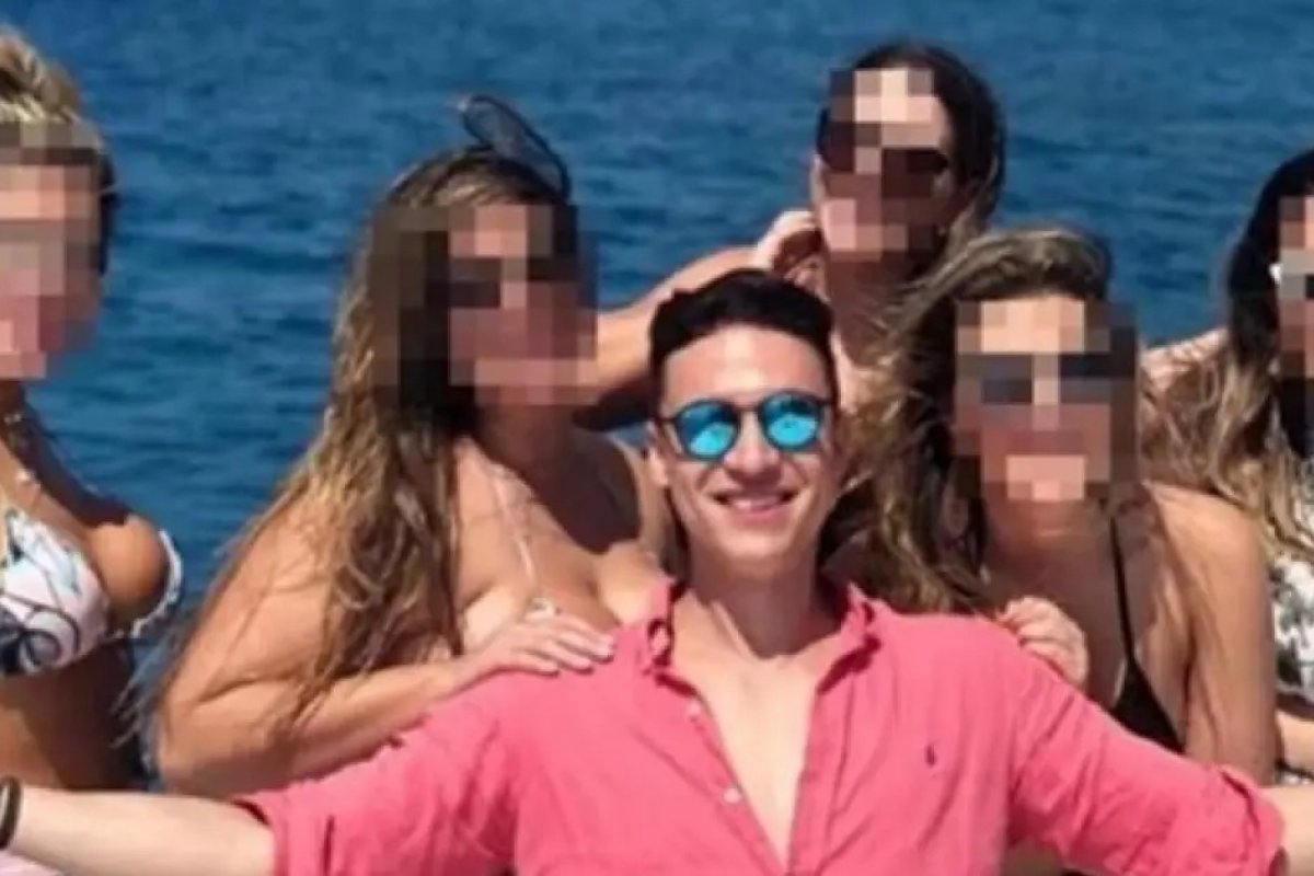 'Médico das celebridades' explode iate para receber seguro de R$ 1 milhão