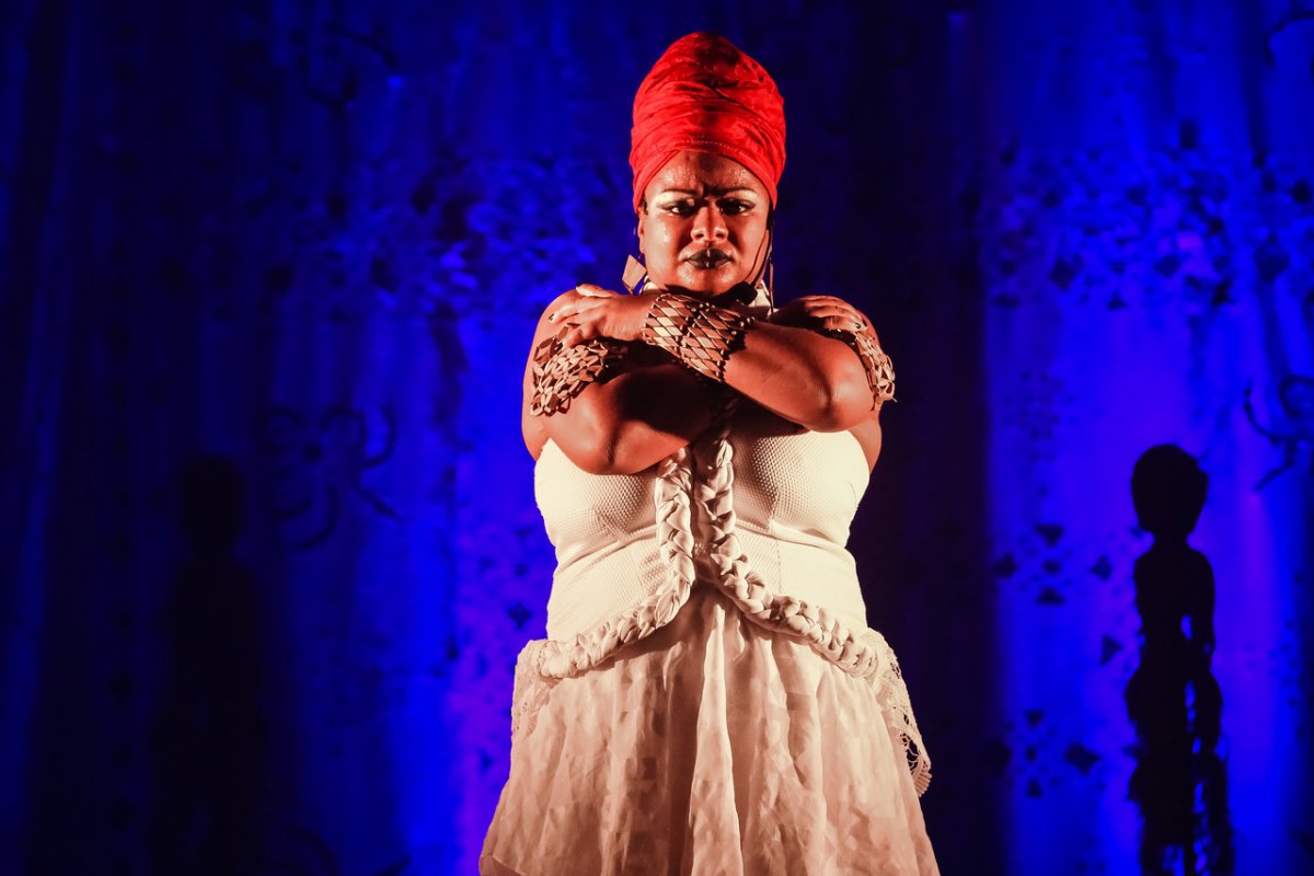 Premiado espetáculo Rosas Negras retorna com temporada de apresentações gratuitas!