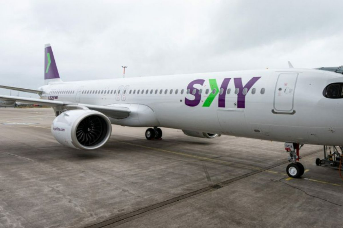 Aeroporto de Salvador inaugura voo direto de Santiago pela SKY Airline