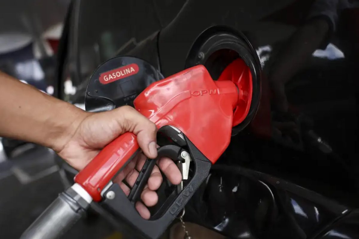 ANP reduz pesquisa de preço dos combustíveis por corte no orçamento