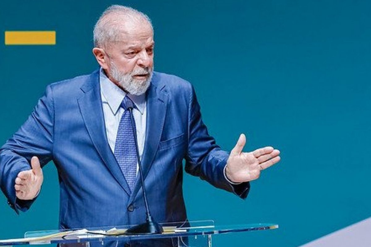 Vídeo: "Eu tenho que prestar conta ao povo pobre, trabalhador deste país", afirma Lula ao anunciar investimentos na Bahia