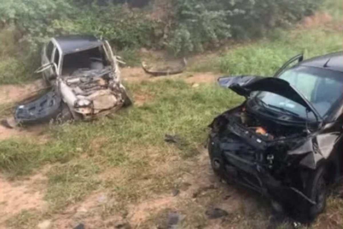Nove pessoas ficam feridas em acidente na BA-120