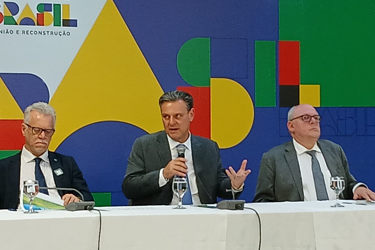 Vídeo: Ministro da Agricultura não descarta novo leilão caso preço do arroz volte a subir