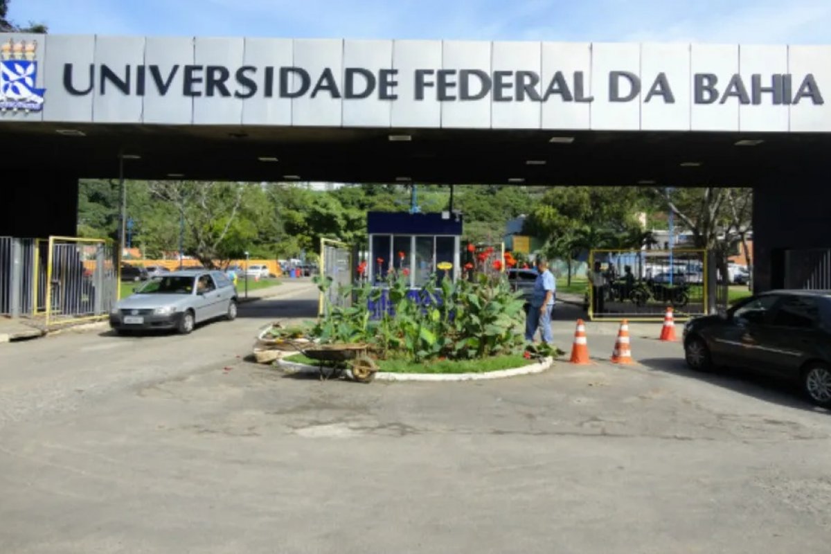 Ano letivo da Ufba vai acabar em fevereiro de 2025 devido greve de professores