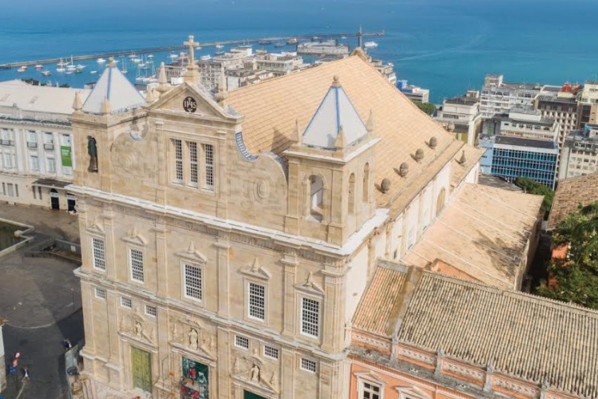 Homem finge ser padre em Salvador e diácono em Brasília, mas é descoberto por Arquidioceses