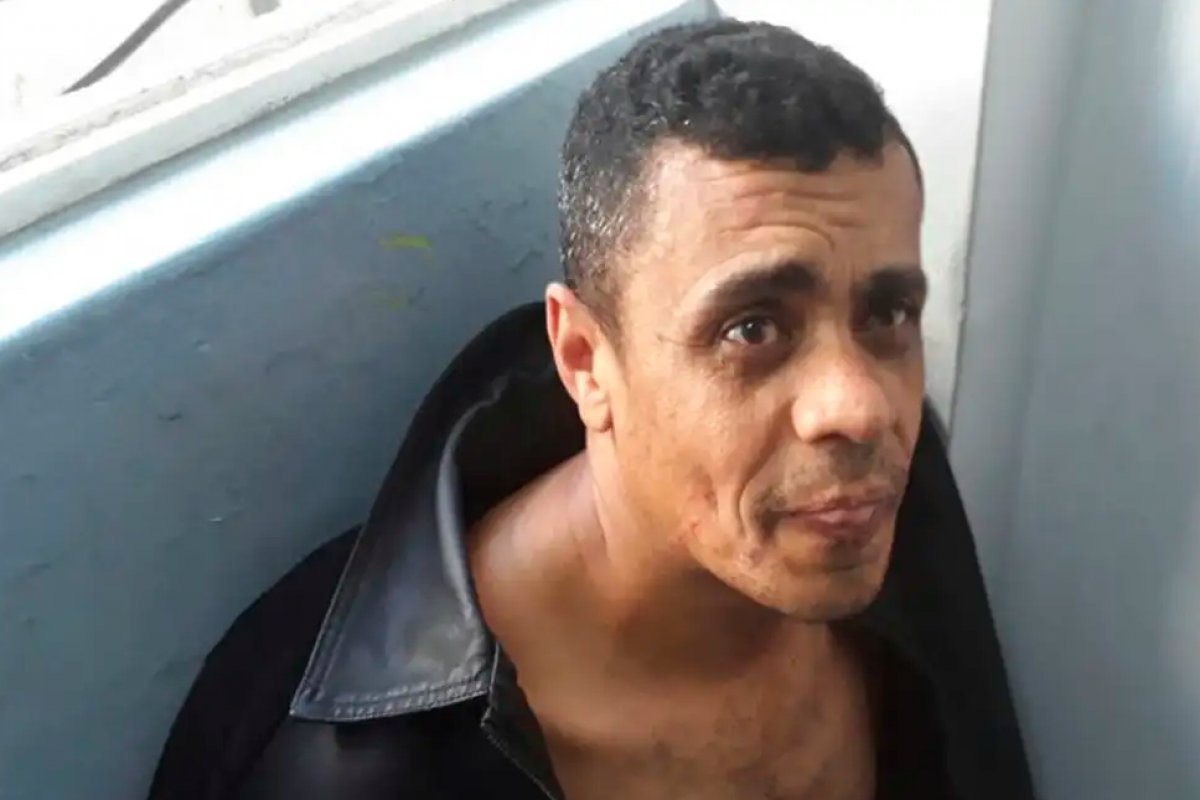 Autor da facada em Bolsonaro tem transferência para hospital psiquiátrico suspensa