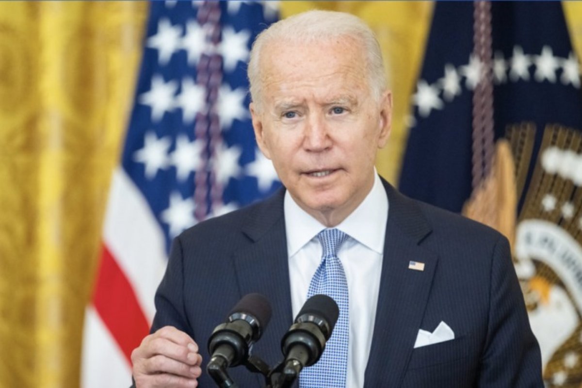 Biden afirma que está "descartando completamente" sair da corrida presidencial