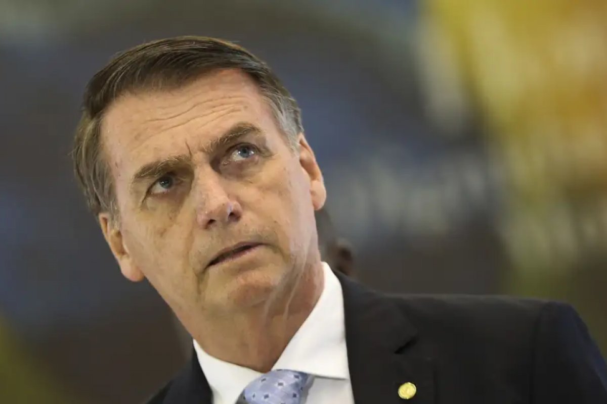 Indiciamento de Bolsonaro pela PF no caso das joias chega ao STF e fica à espera de Moraes