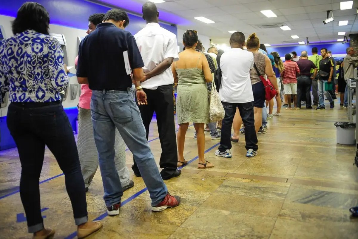 Extratos bancários terão termos padronizados a partir desta segunda-feira (8)