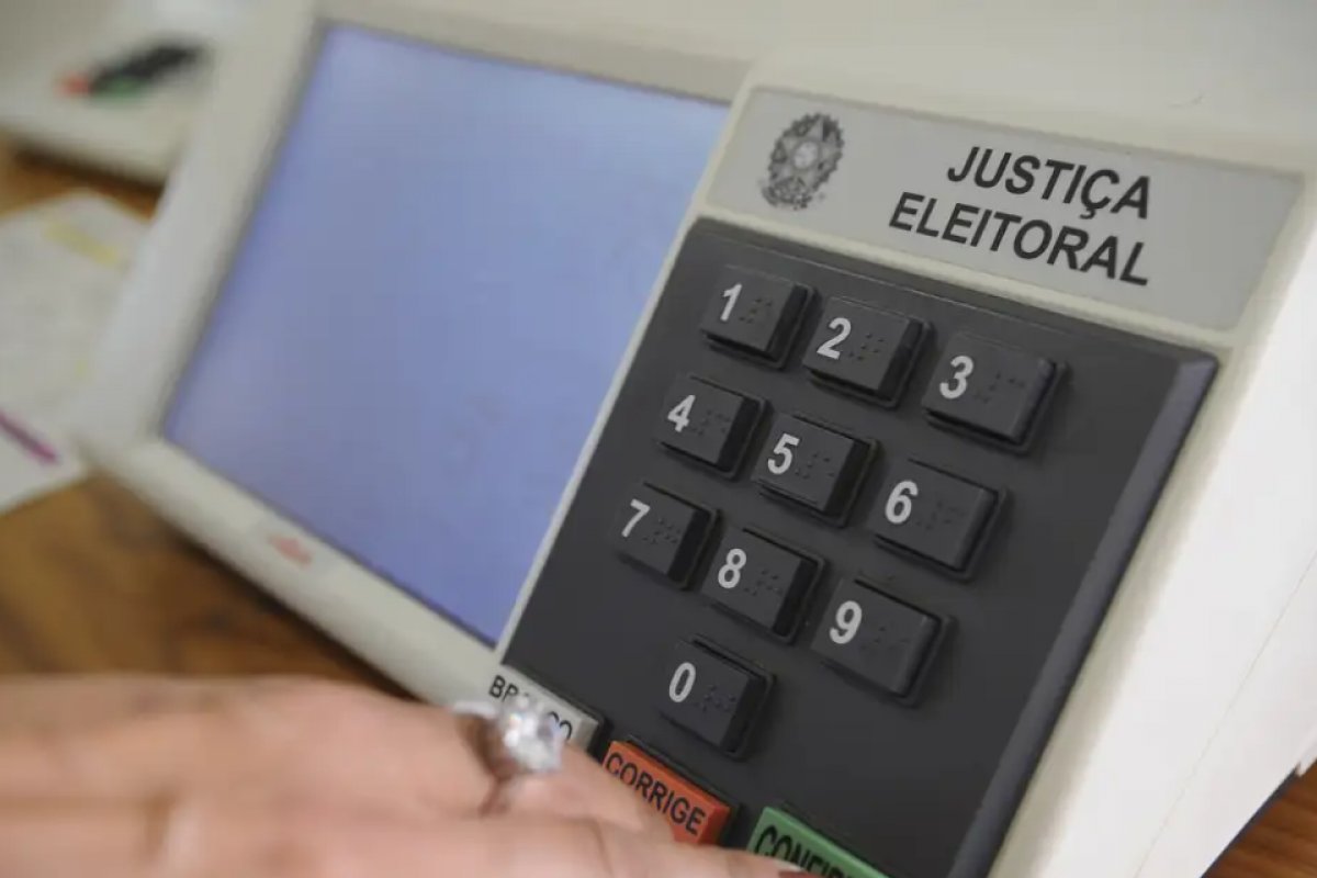 Maioria acha que faltam vereadores negros e mulheres, diz Datafolha