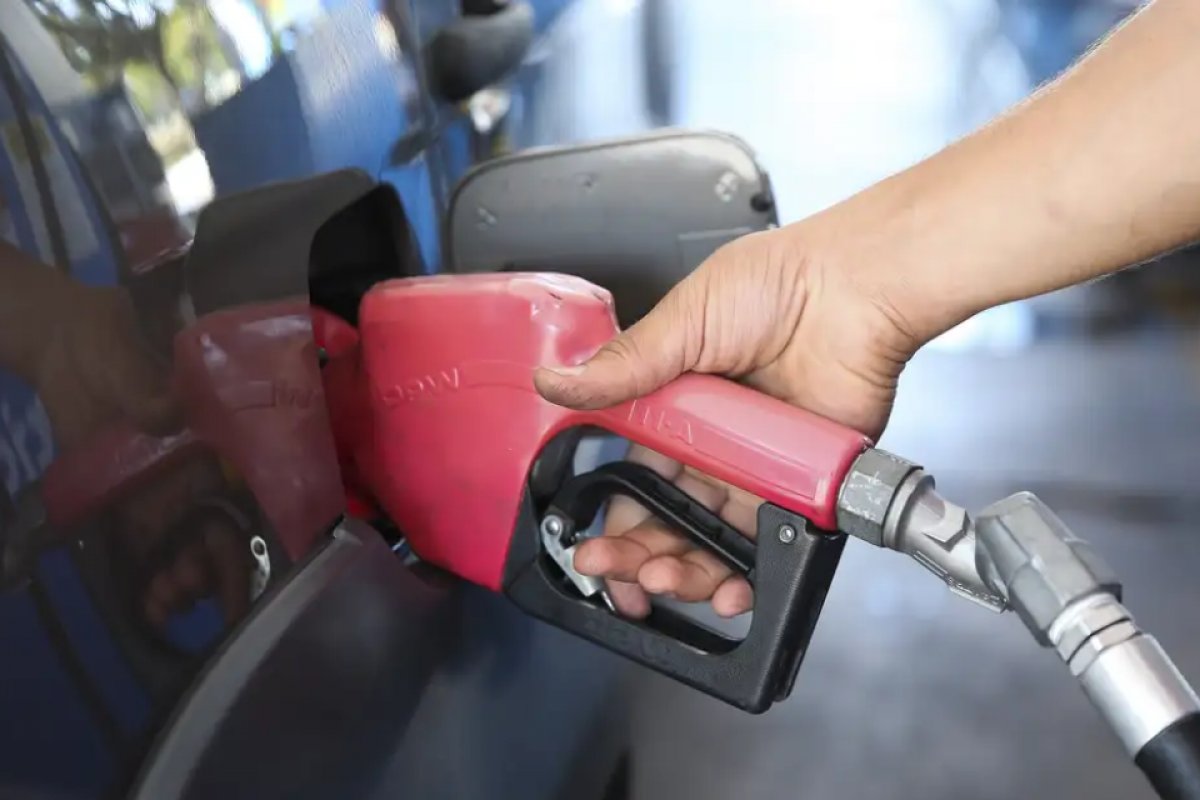 Petrobras aumenta preços da gasolina e do gás de cozinha