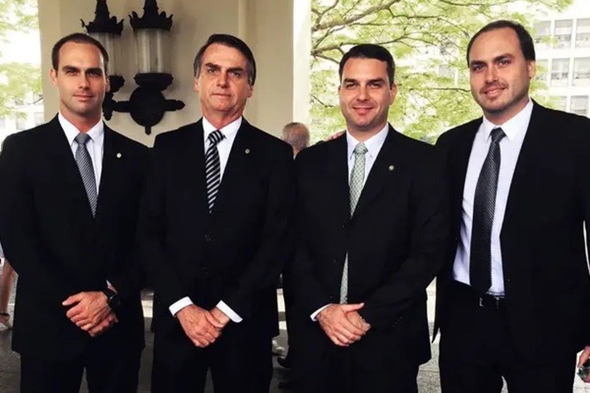 Família Bolsonaro planeja lançar nomes no Senado Federal em 2026; confira