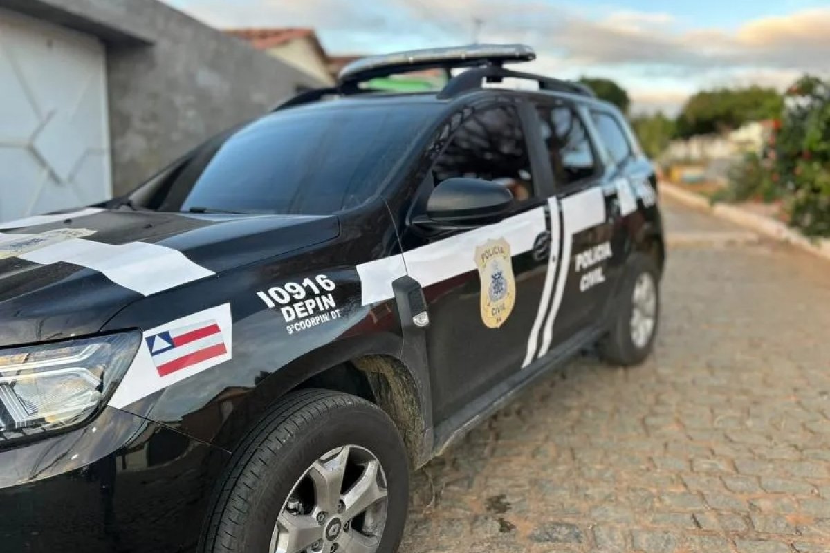 Professor é preso acusado de aliciar seis alunas no sudoeste da Bahia