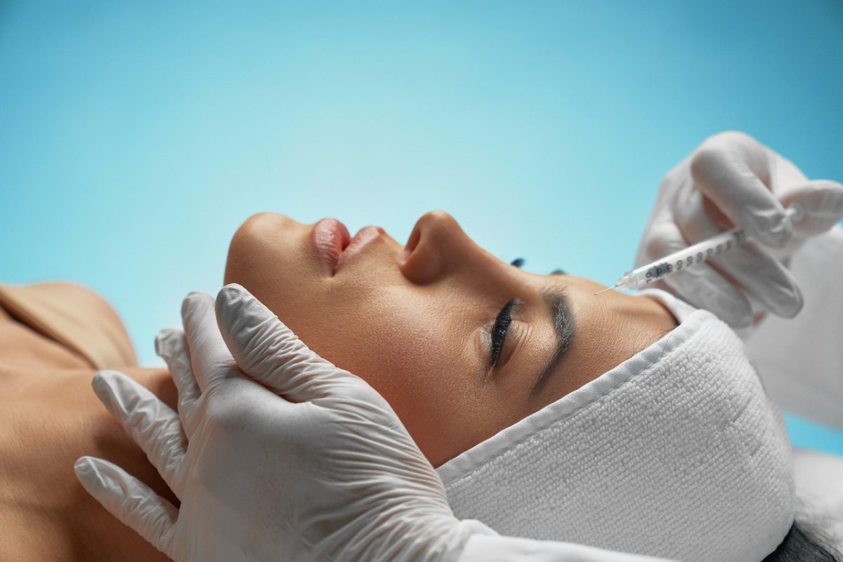 Harmonização facial: a integração da estética e odontologia moderna no Brasil!