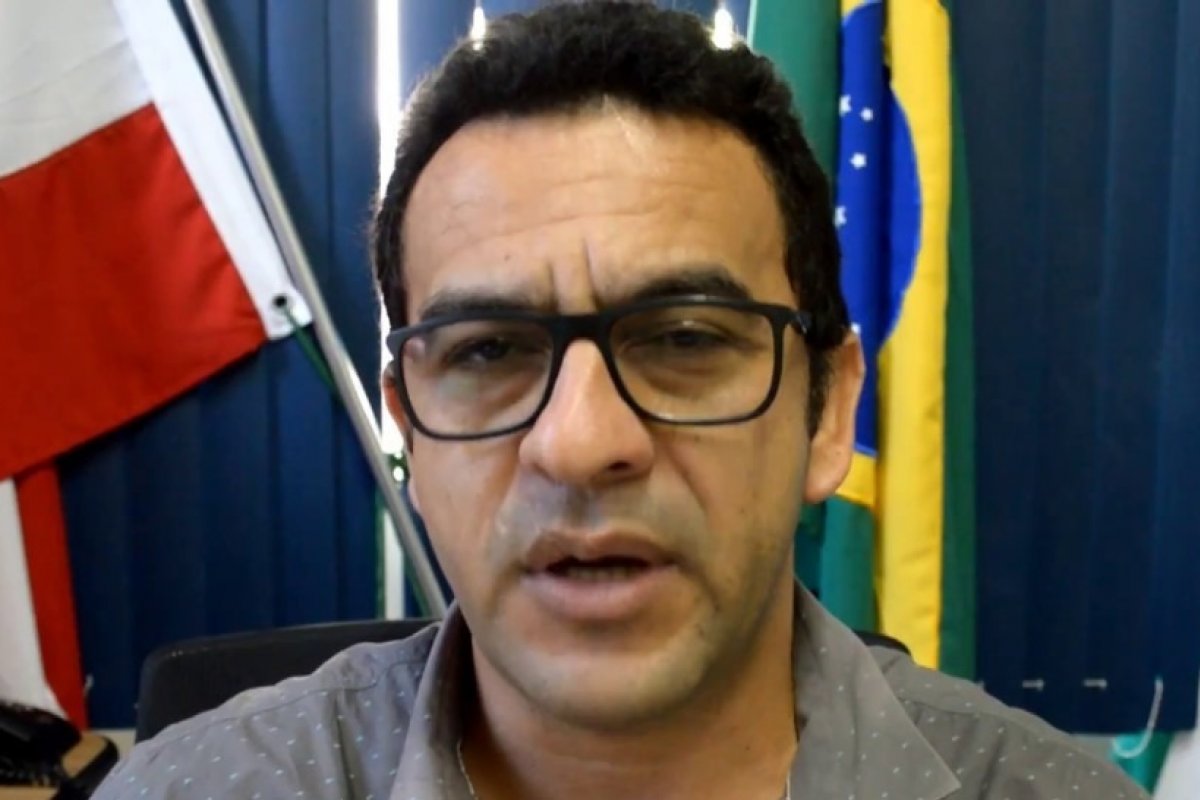 TCM multa ex-prefeito de Itapicuru em R$12 mil por irregularidades em pregões