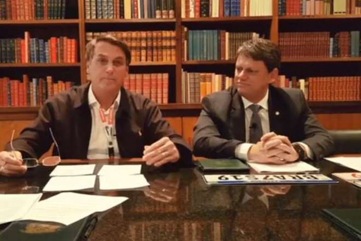 “ Ninguém melhor” do que Regina Duarte para assumir cargo no governo, diz Bolsonaro