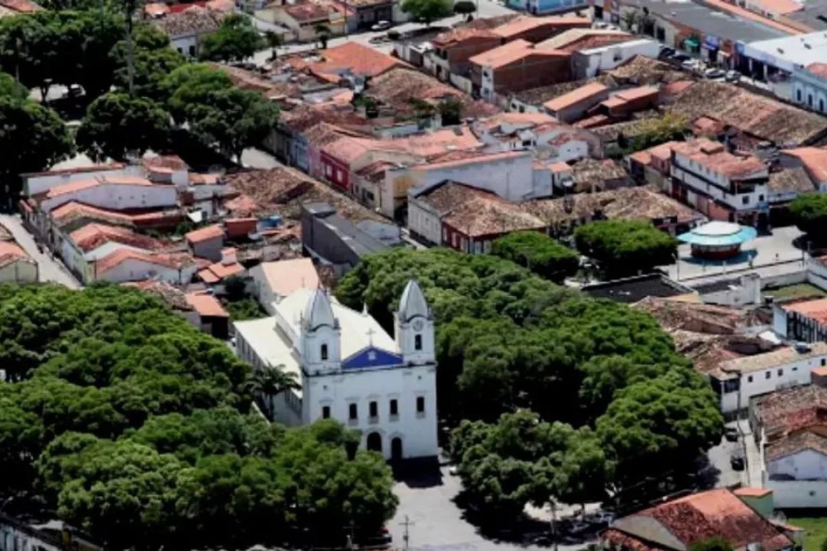 Guardas municipais suspeitos de agredir adolescente são presos na Bahia