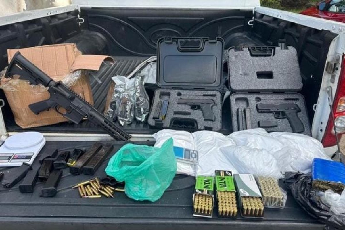 PM apreende Fuzil e grande quantidade de munições em Camaçari