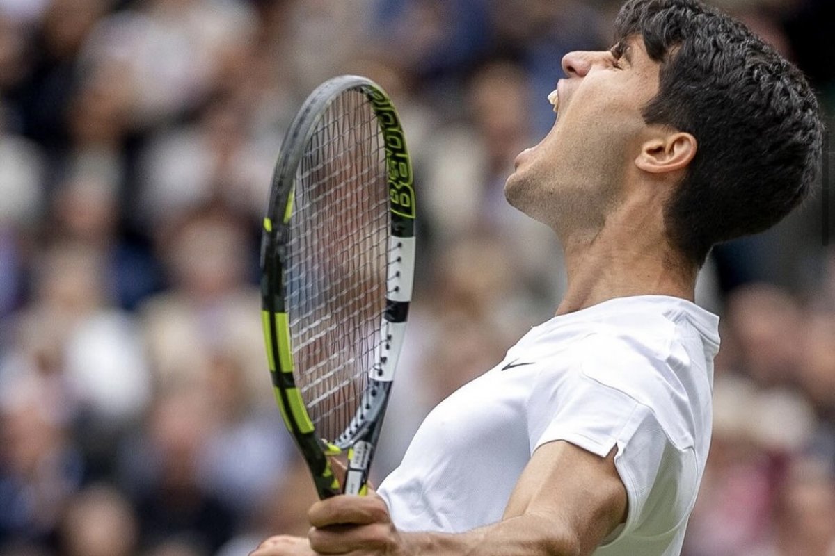 Alcaraz volta a vencer Djokovic e conquista o bicampeonato em Wimbledon