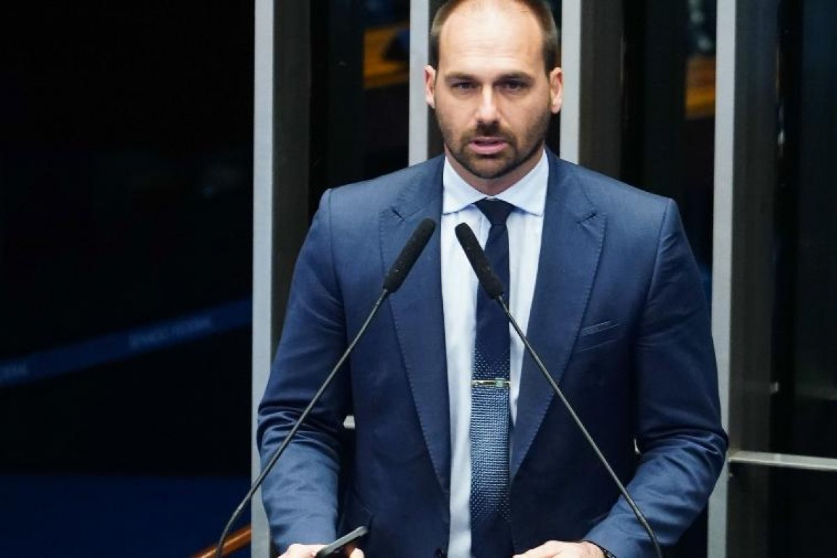 Ataque contra Trump: “Comparação com a facada é inevitável”, diz Eduardo Bolsonaro