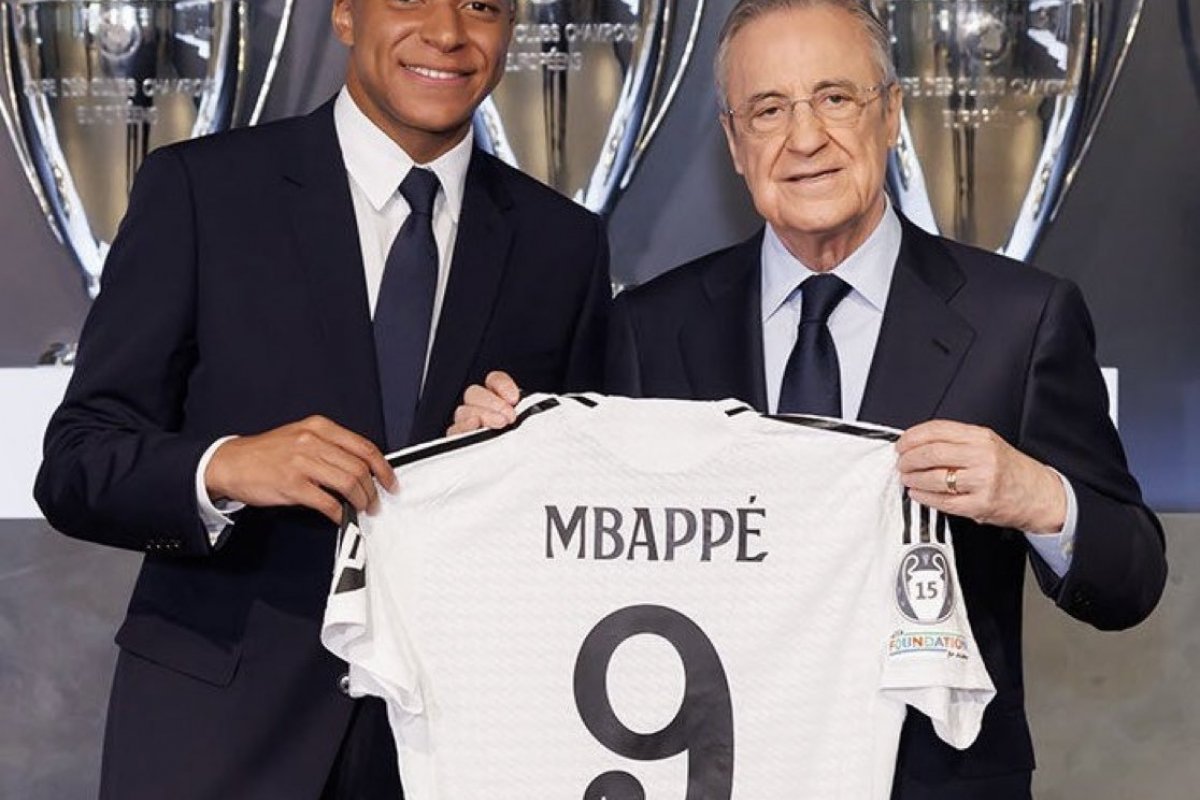 Mbappé revela campanha de Vini Jr e não prevê 'problemas' com brasileiro