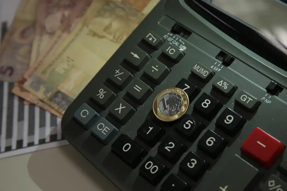Economia cresce 0,3% em maio, aponta Monitor do PIB da FGV