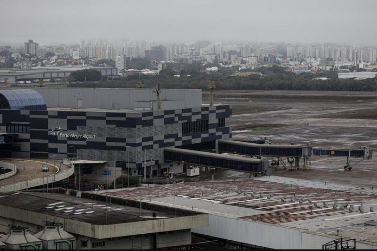 Aeroporto de Porto Alegre volta a funcionar em outubro