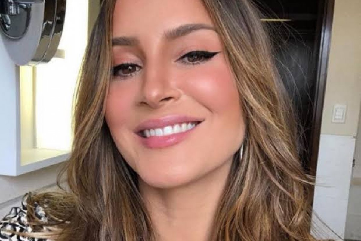 Equipe de Claudia Leitte é atacada por fãs