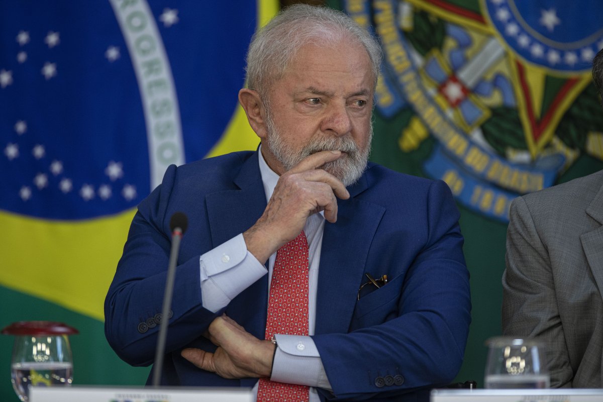 Governo Lula decreta sigilo de 100 anos em declaração de conflito de interesse de ministro