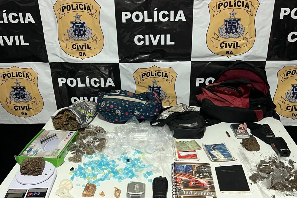 Drogas e rádios são apreendidos durante ação em Cruz das Almas